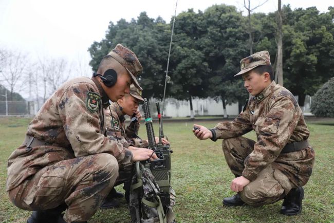军事指挥游戏单机_军事指挥程序是什么软件_手机版军事指挥游戏下载