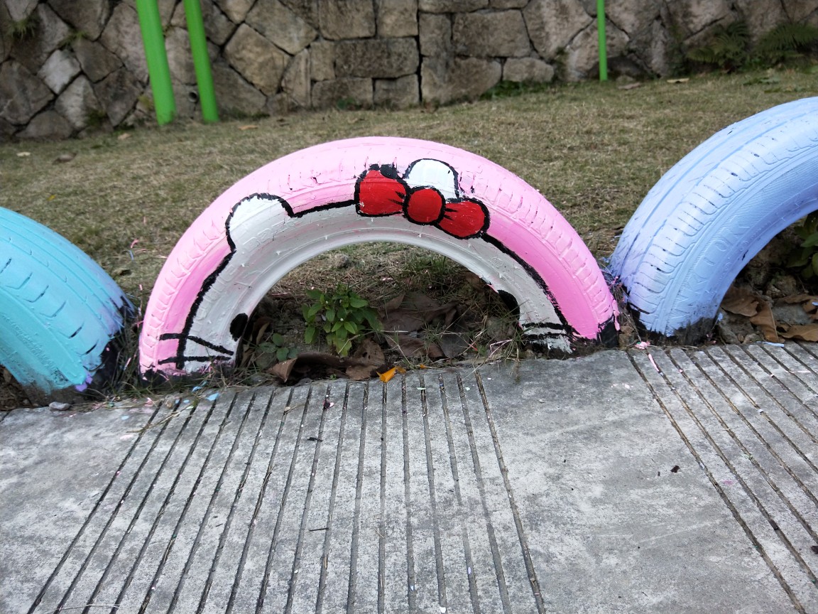 手机画轮胎游戏_画轮胎赛车游戏_轮胎游戏简笔画