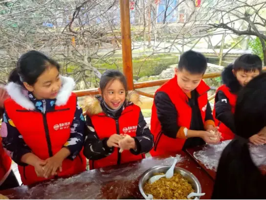 手机建房种地游戏_种地建房子的游戏_建房种地建房子游戏安卓