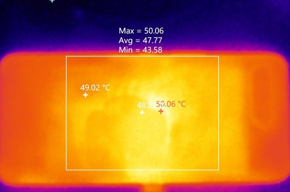 玩游戏手机温度_手机打游戏显示温度的软件_手机打游戏温度50度多少