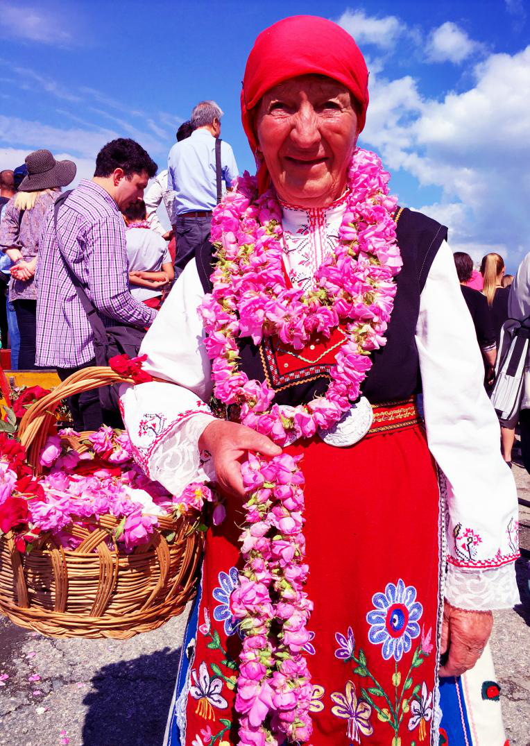 探寻保加利亚的神秘与热情：民俗文化与自然风光之旅