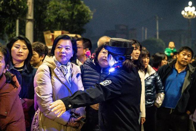 过年是1月还是2月_过年的那个月是阴历还是阳历_2022年过年的时候是几月几日