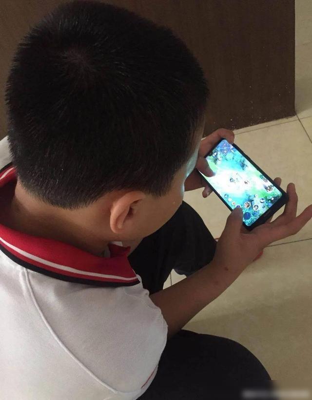好玩手机游戏推荐男生_十大好玩的手机游戏_好玩手机游戏推荐