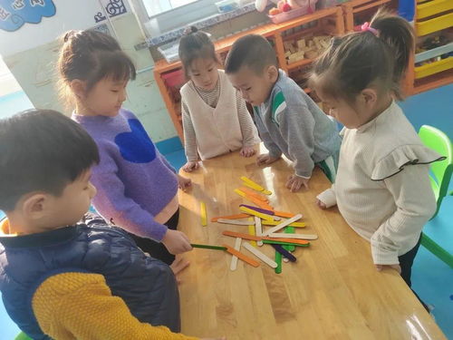 班级里可以玩的游戏,班级集体活动必备游戏，轻松活跃气氛