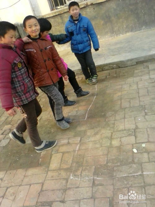 小学生课间游戏图片,小学生课间游戏欢乐瞬间