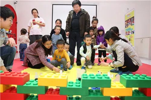 亲自互动游戏手工,打造专属亲子时光的创意乐园